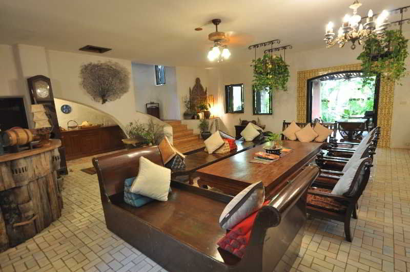 Momchailai Pattaya Retreat Exteriör bild