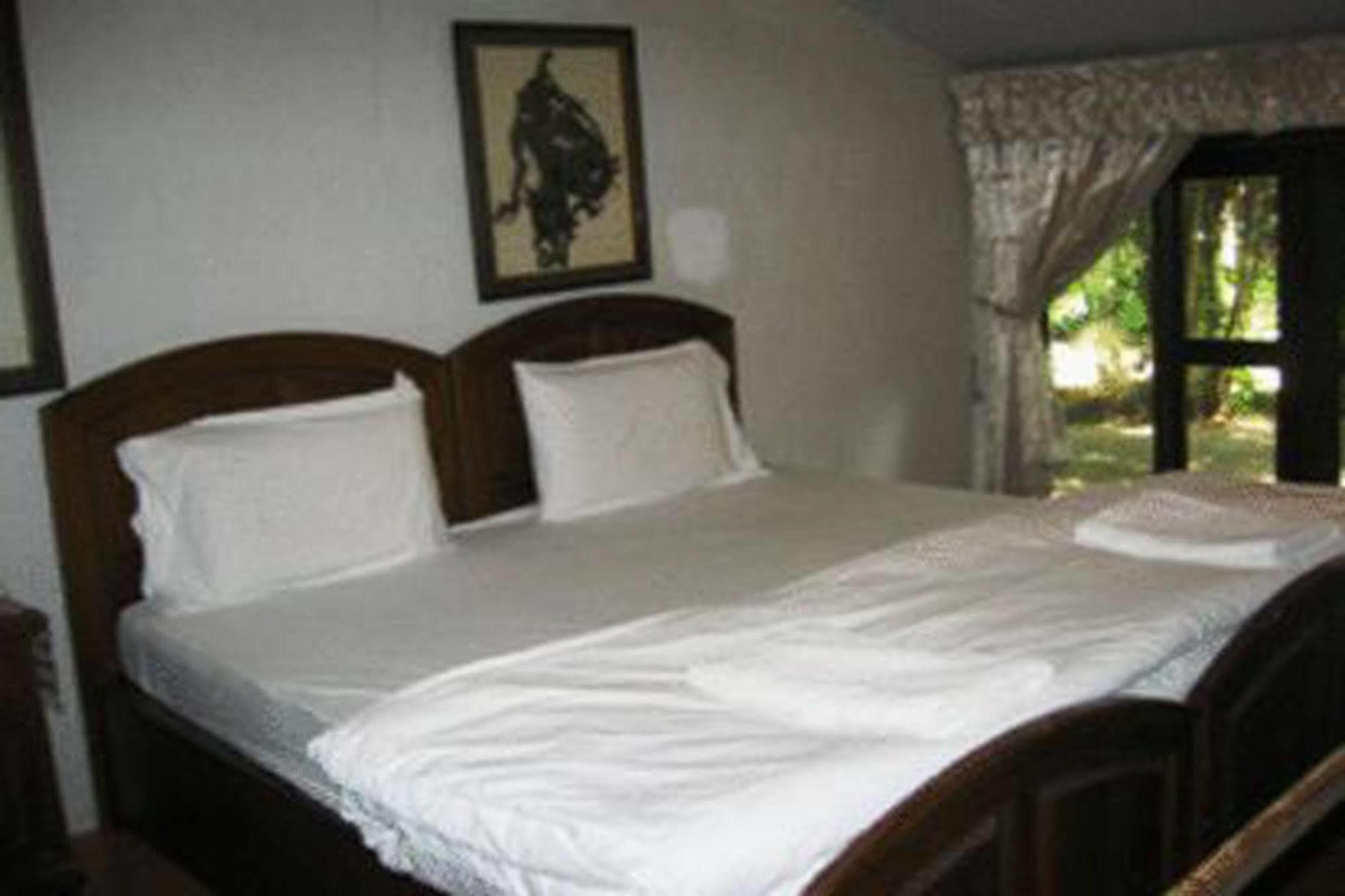 Momchailai Pattaya Retreat Exteriör bild